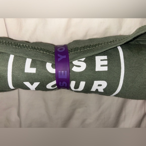 Lightening in a bottle rare bracelet with loose yourself green tree 🌲 tee med - Picture 6 of 6